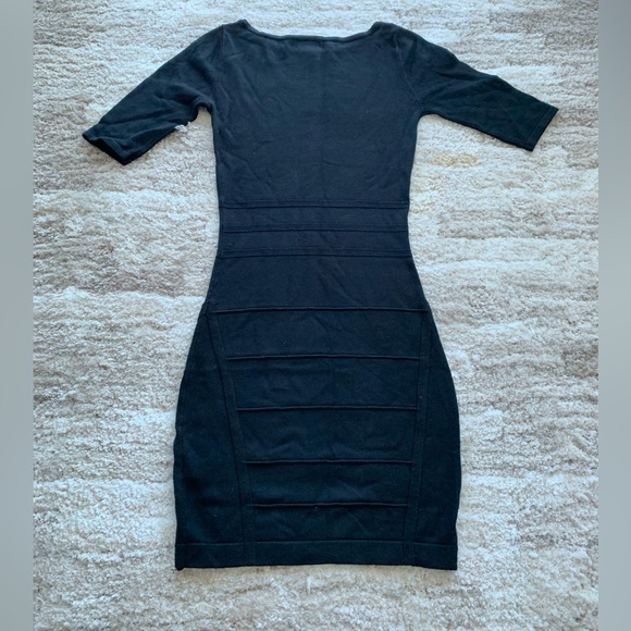 black bodycon dynamite dress with structured details size XS - Picture 2 of 4
